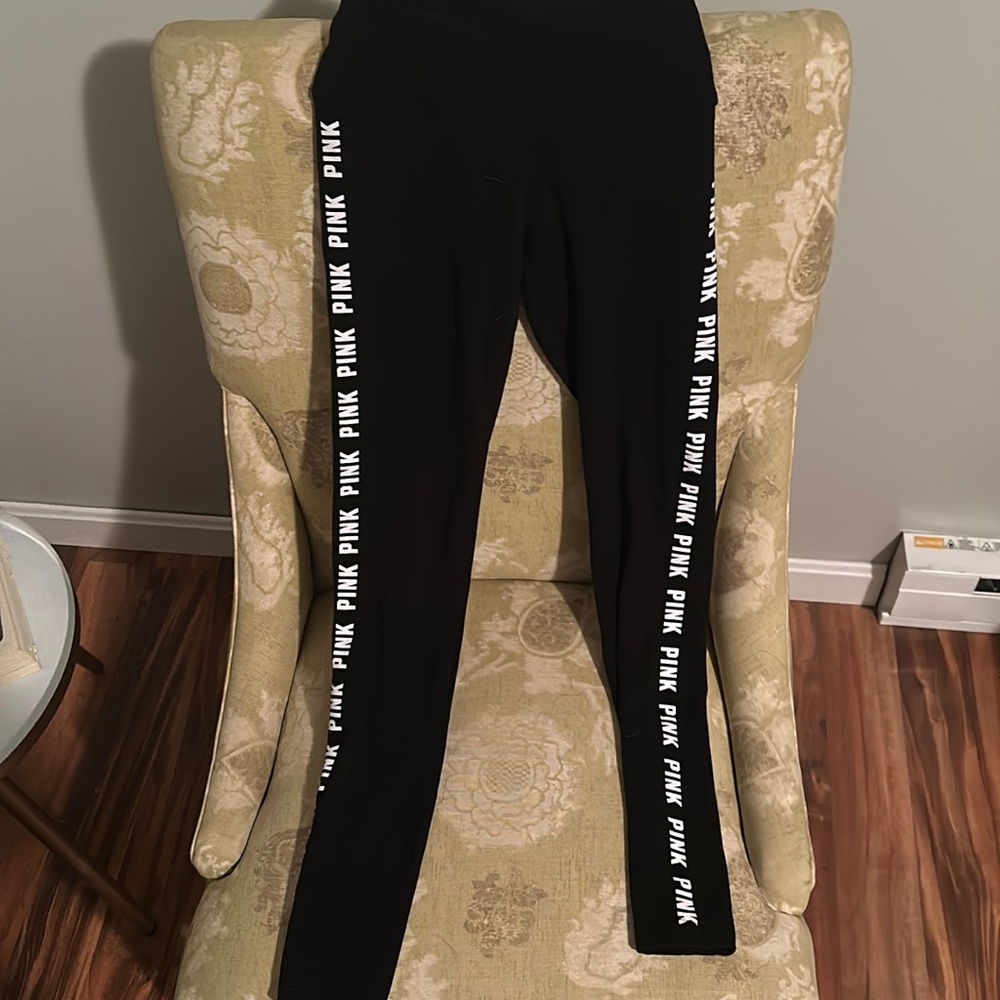 Black Victoria’s Secret Leggins